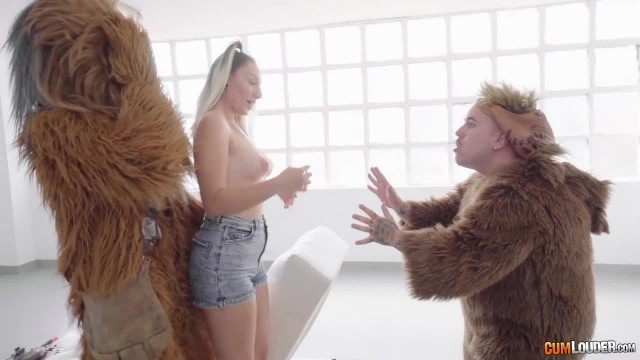 Похотливая давалка кончает в групповухе от двойного проникновения - #3